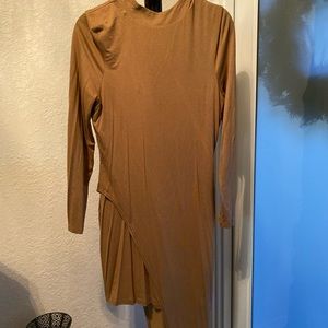 Brown long sleeve dress from Venus!